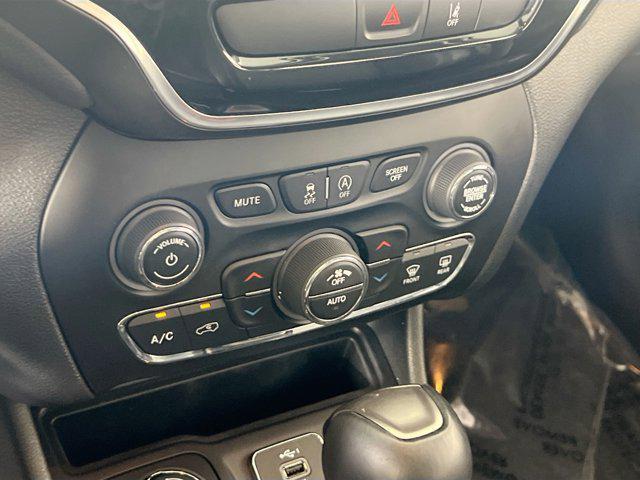 used 2022 Jeep Cherokee car, priced at $23,776