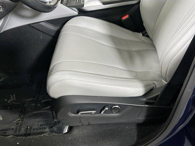 used 2023 Acura MDX car, priced at $44,995