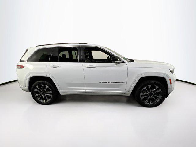 used 2022 Jeep Grand Cherokee car, priced at $37,605