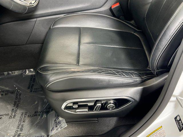 used 2022 Jeep Grand Cherokee car, priced at $37,605