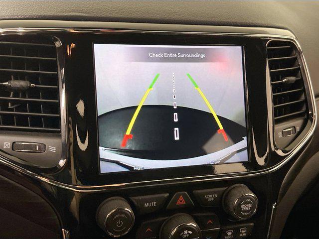 used 2022 Jeep Grand Cherokee car, priced at $27,366