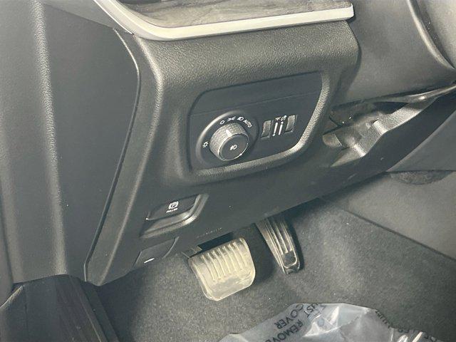 used 2023 Jeep Grand Cherokee car, priced at $35,690