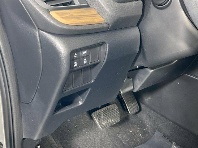 used 2022 Honda CR-V car, priced at $30,995