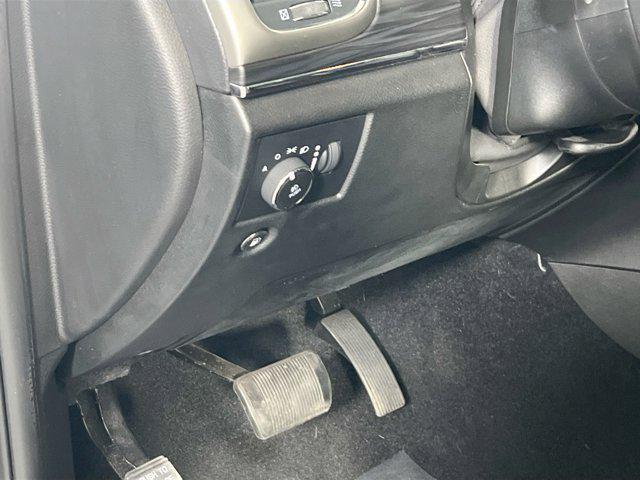 used 2021 Jeep Grand Cherokee car, priced at $27,275