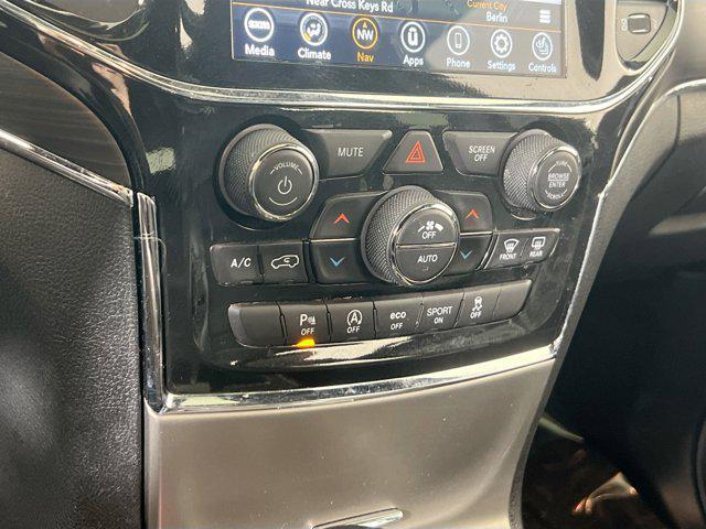 used 2022 Jeep Grand Cherokee car, priced at $28,102