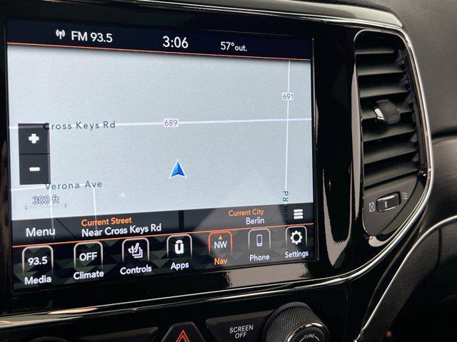 used 2022 Jeep Grand Cherokee car, priced at $29,354