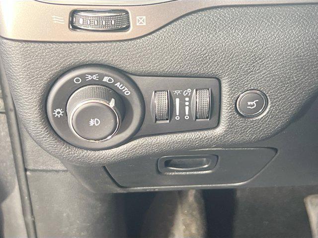 used 2022 Jeep Cherokee car, priced at $27,362