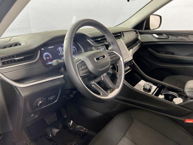 used 2023 Jeep Grand Cherokee car, priced at $29,198