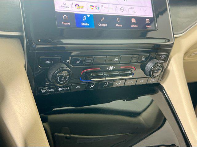 used 2022 Jeep Grand Cherokee car, priced at $32,203