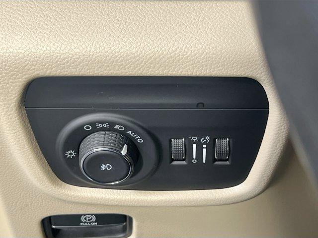 used 2022 Jeep Grand Cherokee car, priced at $32,203