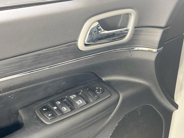 used 2022 Jeep Grand Cherokee car, priced at $28,324