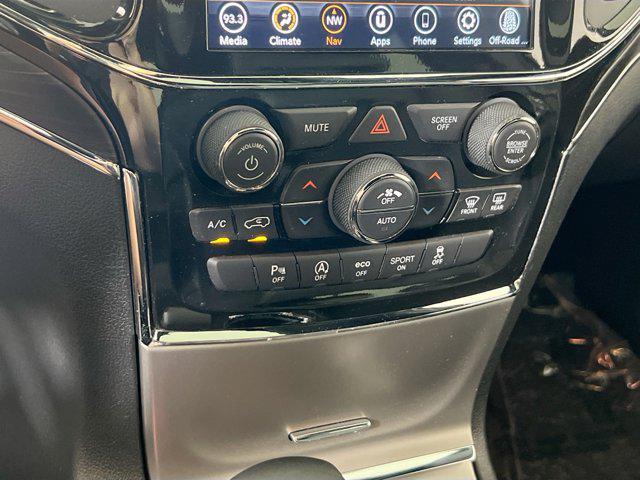 used 2022 Jeep Grand Cherokee car, priced at $30,995