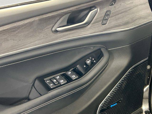 used 2022 Jeep Grand Cherokee car, priced at $40,199