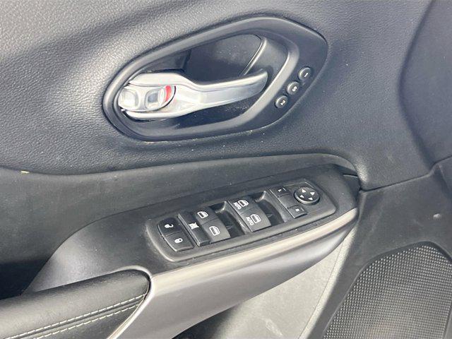 used 2021 Jeep Cherokee car, priced at $23,567