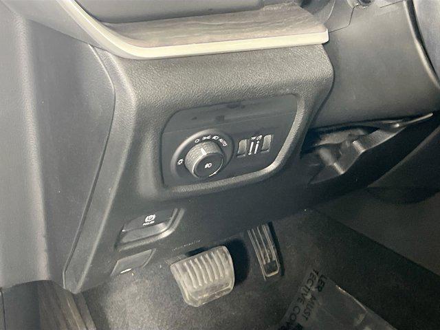 used 2022 Jeep Grand Cherokee car, priced at $34,103