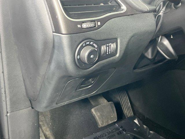 used 2022 Jeep Cherokee car, priced at $27,089