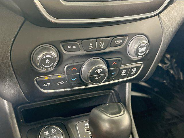 used 2022 Jeep Cherokee car, priced at $27,089