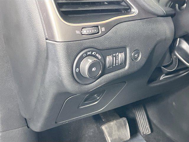 used 2022 Jeep Cherokee car, priced at $27,525