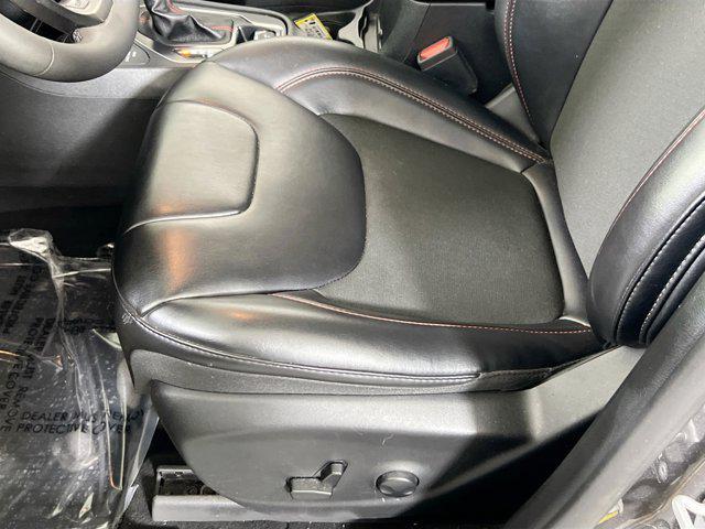 used 2022 Jeep Cherokee car, priced at $27,295