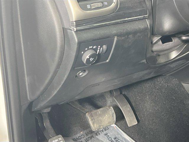 used 2022 Jeep Grand Cherokee car, priced at $29,564