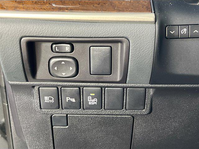 used 2018 Lexus ES 350 car, priced at $27,995