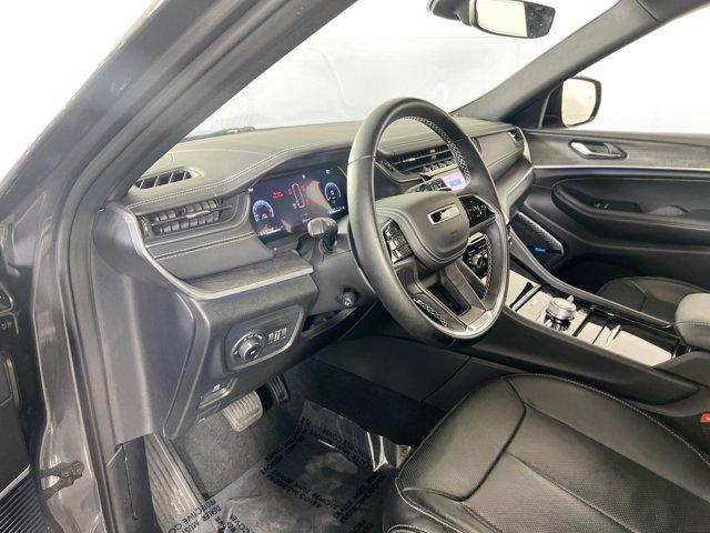 used 2022 Jeep Grand Cherokee car, priced at $40,674