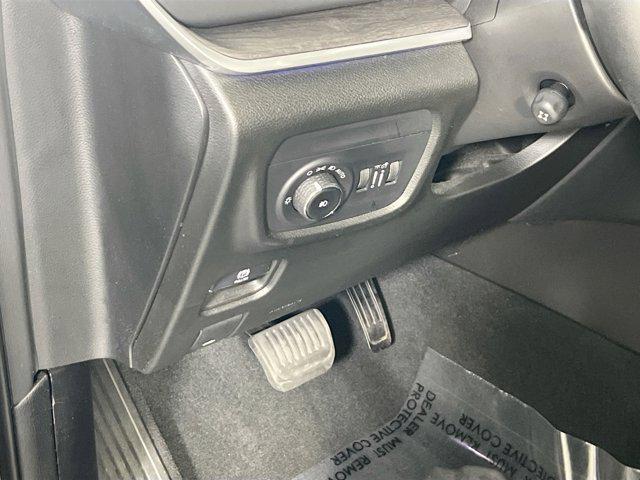 used 2022 Jeep Grand Cherokee car, priced at $40,674