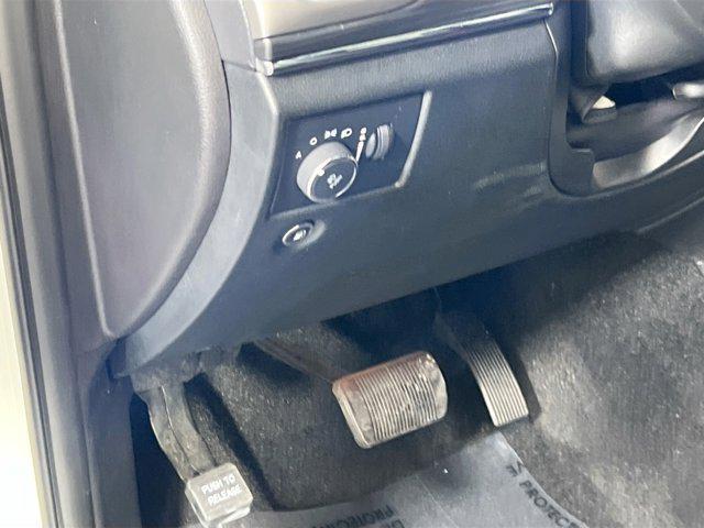 used 2022 Jeep Grand Cherokee car, priced at $29,050