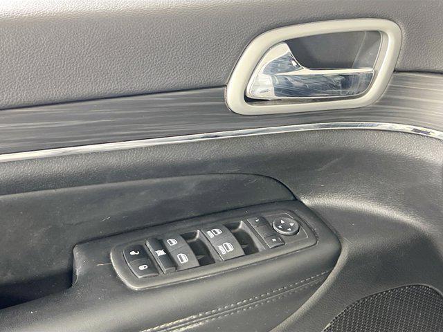 used 2022 Jeep Grand Cherokee car, priced at $28,829