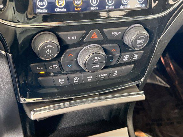 used 2022 Jeep Grand Cherokee car, priced at $31,884