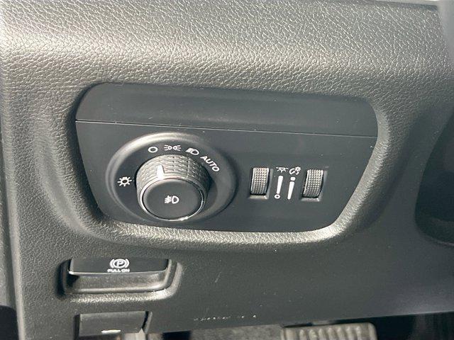 used 2022 Jeep Grand Cherokee car, priced at $30,536