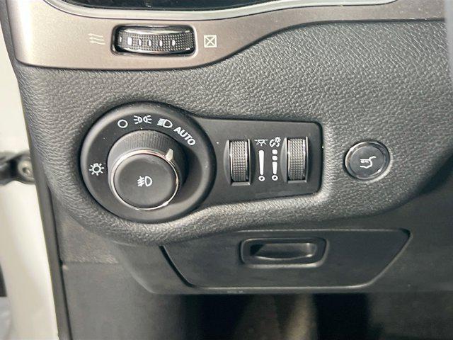 used 2022 Jeep Cherokee car, priced at $23,497