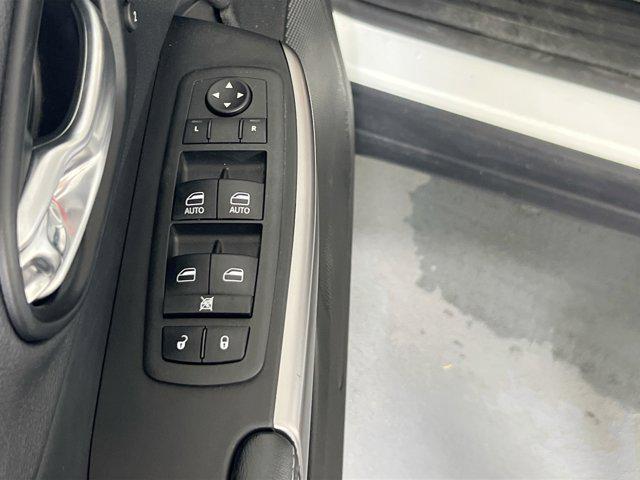 used 2022 Jeep Cherokee car, priced at $23,497