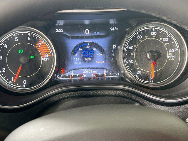 used 2022 Jeep Cherokee car, priced at $23,497