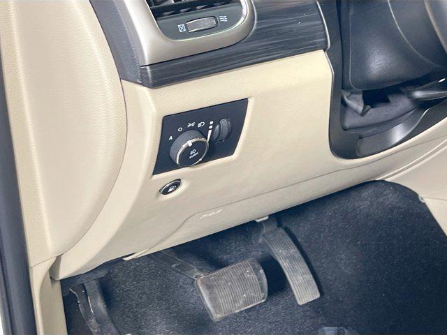 used 2022 Jeep Grand Cherokee car, priced at $25,953