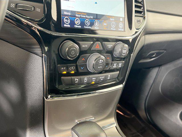 used 2022 Jeep Grand Cherokee car, priced at $31,497