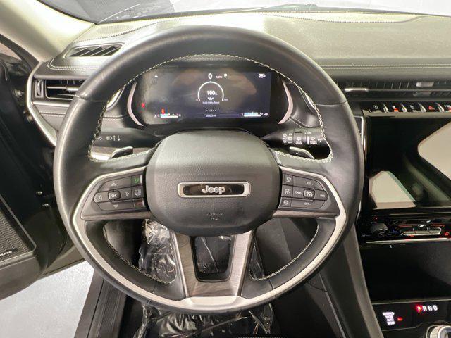 used 2022 Jeep Grand Cherokee car, priced at $33,902