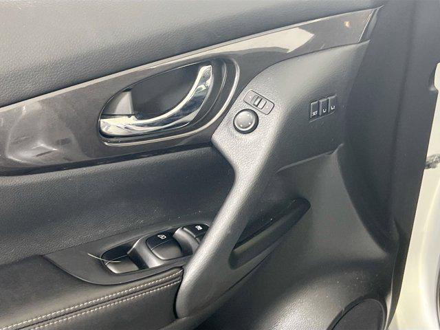 used 2019 Nissan Rogue car, priced at $20,772