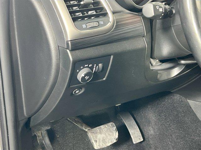used 2021 Jeep Grand Cherokee car, priced at $26,729