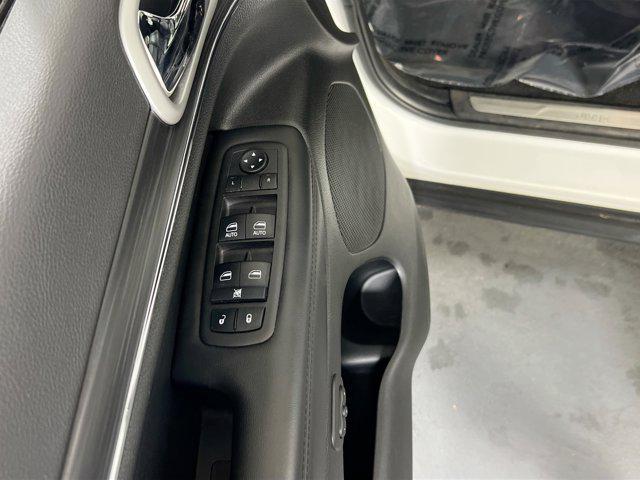 used 2022 Jeep Grand Cherokee car, priced at $30,336