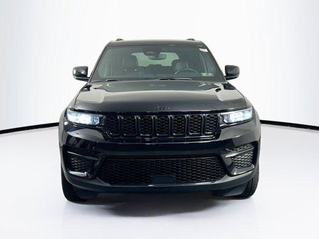 used 2022 Jeep Grand Cherokee car, priced at $34,738