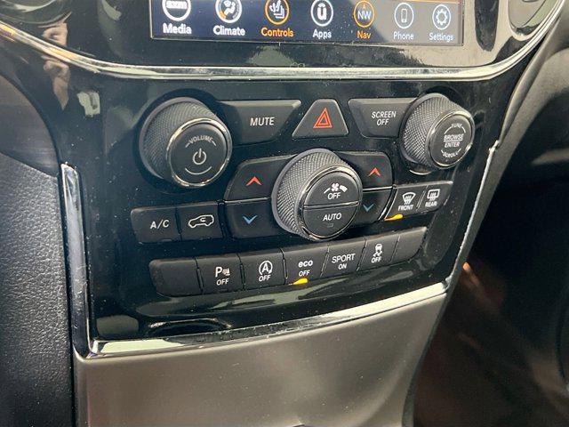 used 2022 Jeep Grand Cherokee car, priced at $29,694