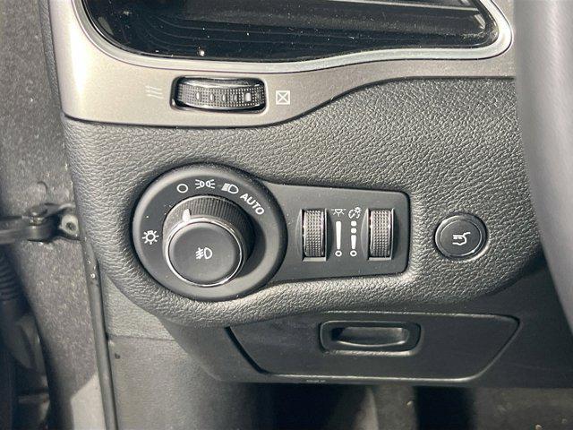 used 2022 Jeep Cherokee car, priced at $23,495