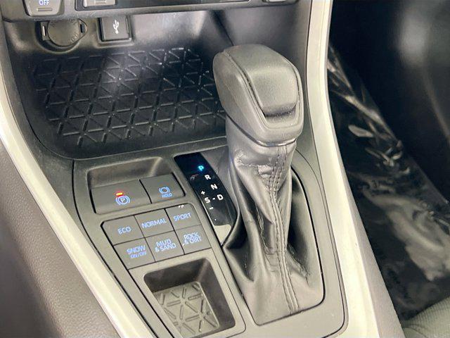 used 2020 Toyota RAV4 car, priced at $25,913