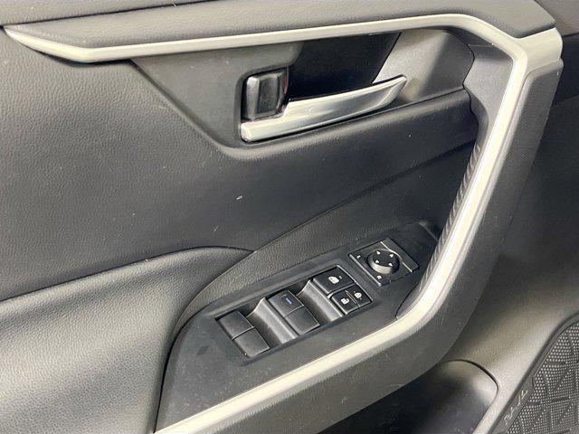 used 2020 Toyota RAV4 car, priced at $25,913