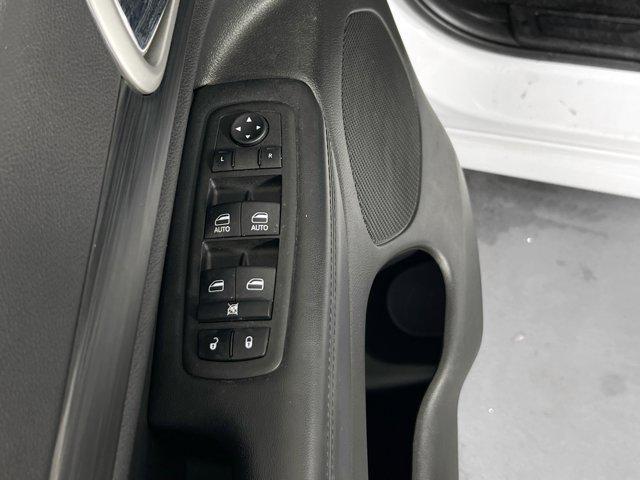 used 2022 Jeep Grand Cherokee car, priced at $31,274