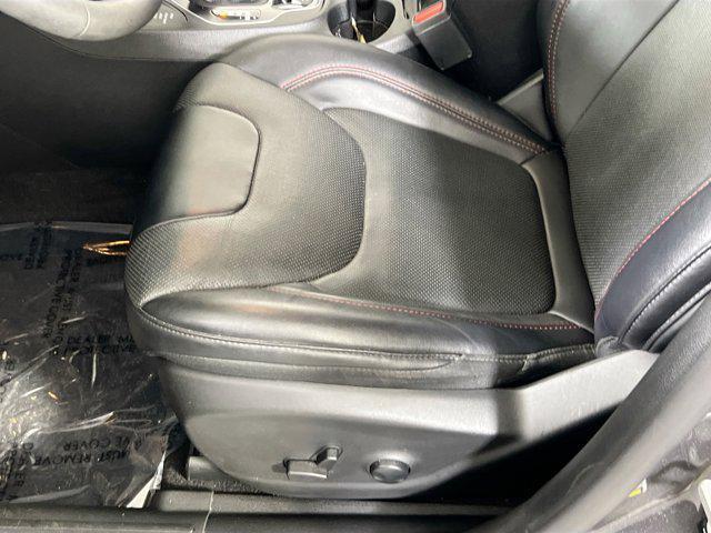 used 2022 Jeep Cherokee car, priced at $28,495