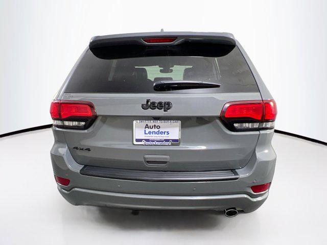 used 2022 Jeep Grand Cherokee car, priced at $28,174
