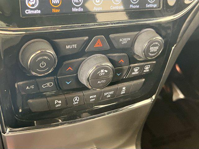 used 2022 Jeep Grand Cherokee car, priced at $28,174