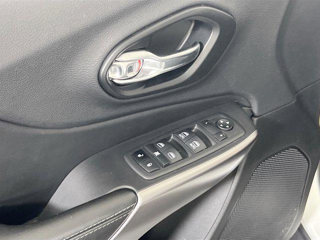 used 2022 Jeep Cherokee car, priced at $24,426